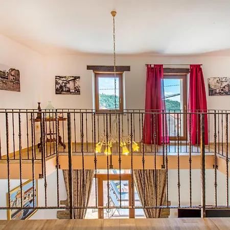 Vikendica Awesome In Smarje (Koper)