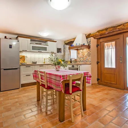 Awesome In Vikendica