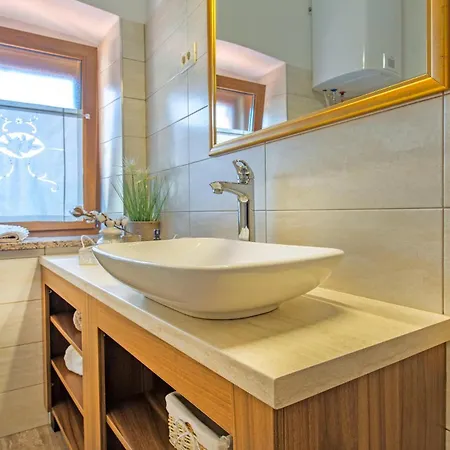 Awesome In Tatil Evi Šmarje