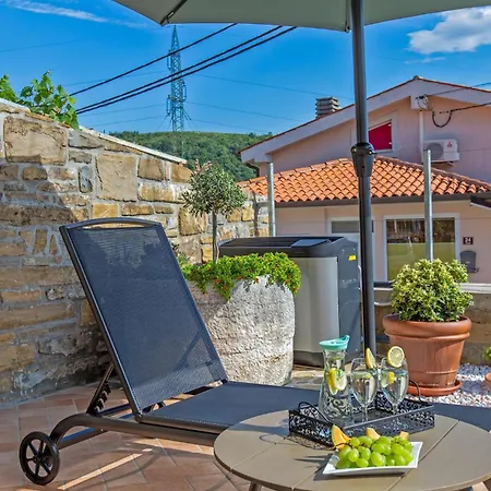 Awesome In Vikendica *